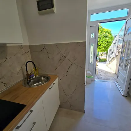 Dino And Jele Apartments-2