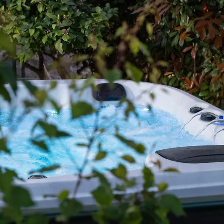 Apartments Baltazar With Sea View&Jacuzzi-2