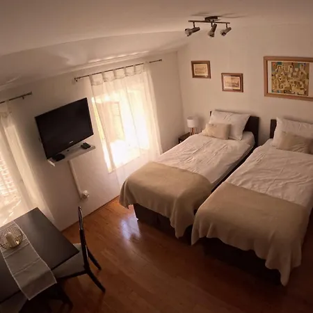 Apartment Old Town Gverovic-3
