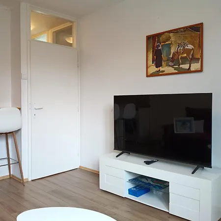 Demass Apartment - Cozy, Free Parking And Wifi-3