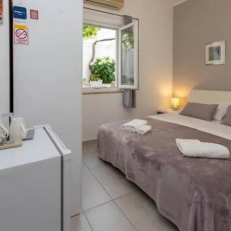 Rooms Batina-3