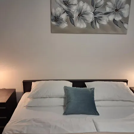 Rooms Radic-3