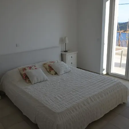 Apartment Chic Ploce-3