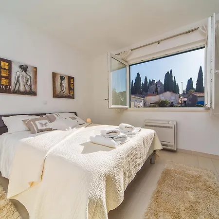 4B Apartments-2