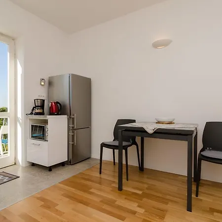 Apartment & Room Cvita-3