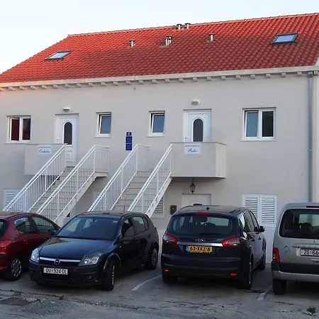 Apartments Orchidea 1-2