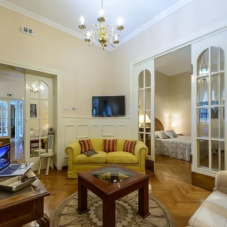 Villa Mediteran Old Town, 5 En-Suites And Hot Tub-2