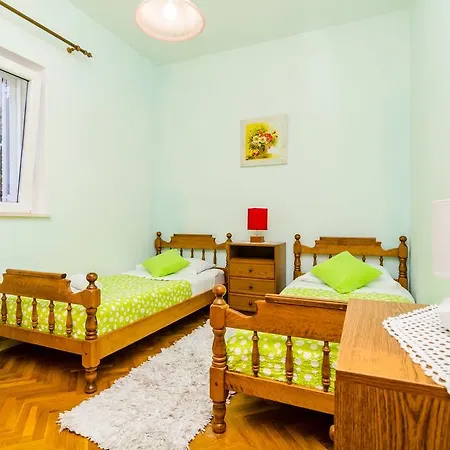 Apartments Charming-3
