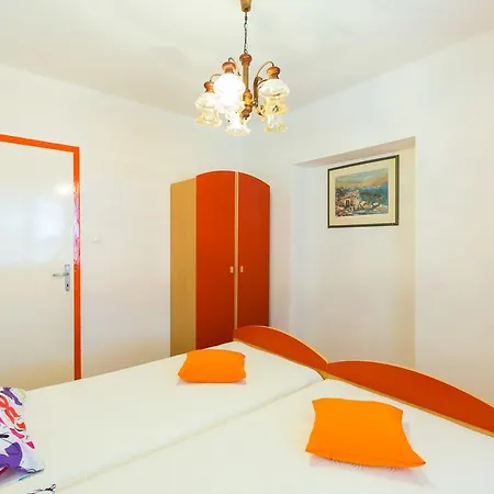 Anika Apartment-3