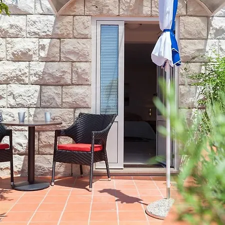 Apartments Zicara-3