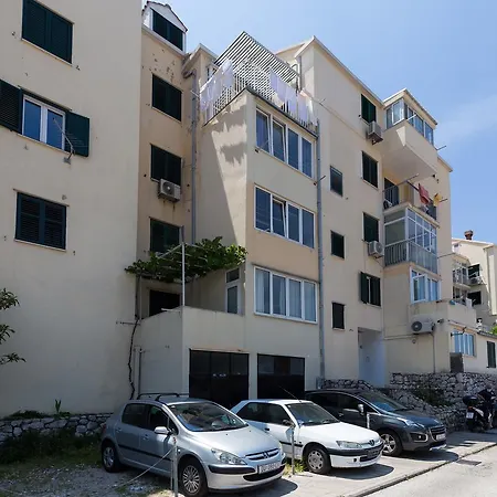 Apartment Karlo-2