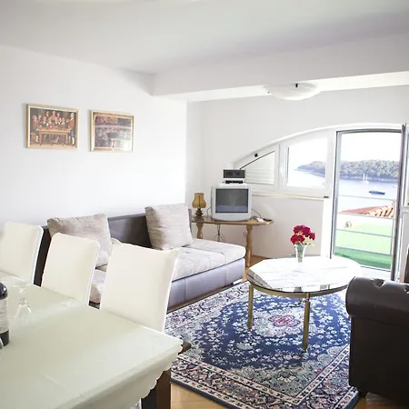 Apartment Dove With Sea View And Free Parking-2