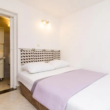 Plavac Mali Suites-2