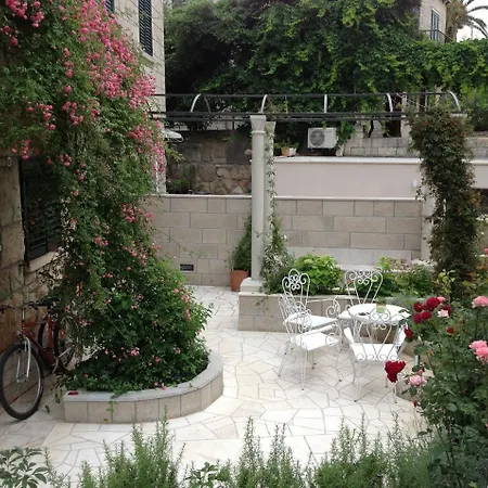 Lapad House-2