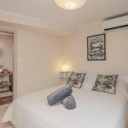 Moa Casa Apartment With Free Parking-2