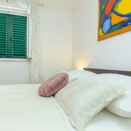 Apartment Colette-2