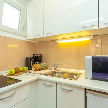 Apartment Colette-3