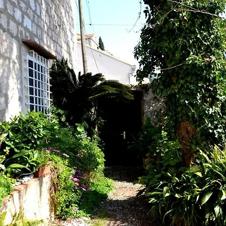 Dubrovnik Stone House-3