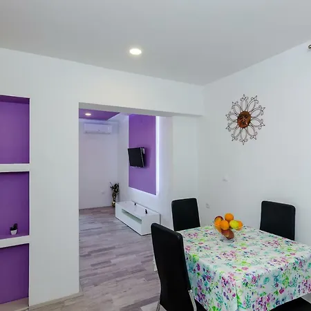 Apartments A&M-3