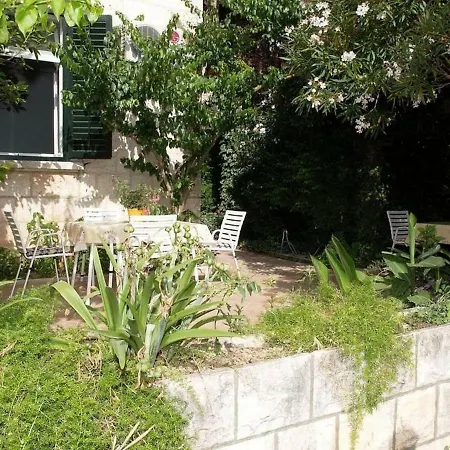 Guest House Foretic-2