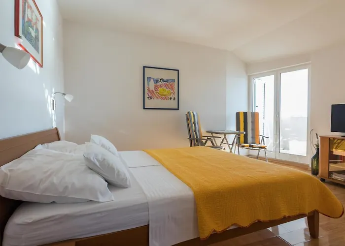 Apartment Viola