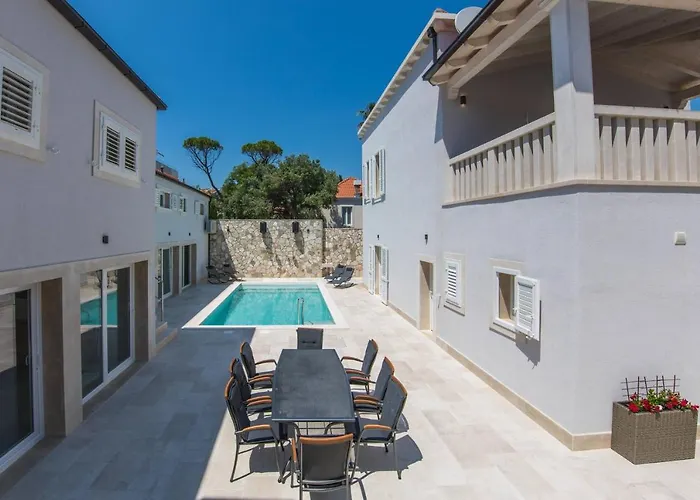 Villa Enigma