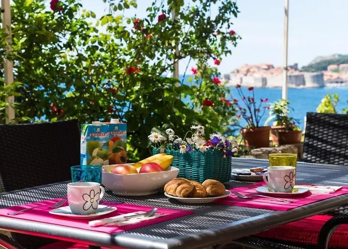 Pet friendly Apartment Helena Dubrovnik