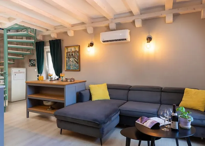 B&B Apartments And Studios Lanii