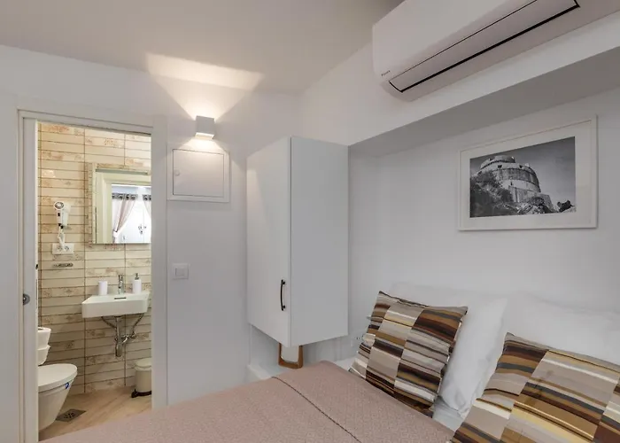 Apartment & Rooms Palmotta