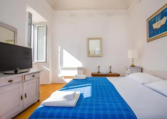 Lovely Apartments In The City Centre By Irundo