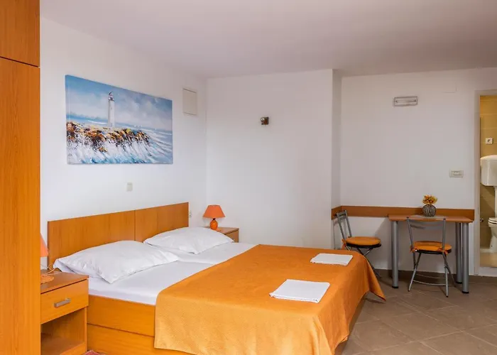 Studio&Room Lena