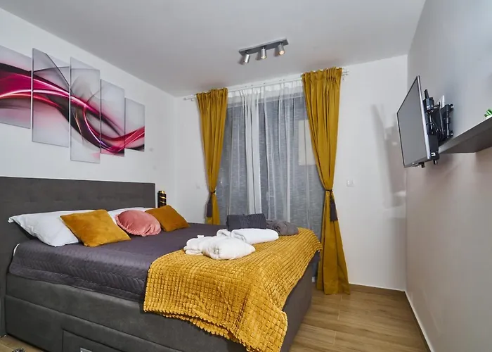 Urban Apartment Ivan Ragusa
