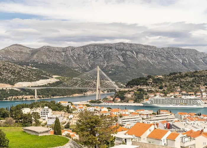 Burum Accommodation B&B-Apartment With Beautiful View Dubrovnik