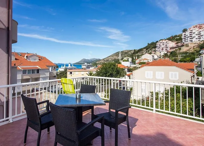Apartments Tomy & Domy Ragusa