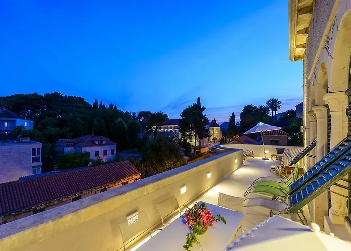 Privé Villa Mediteran Old Town, 5 En-Suites And Hot Tub Dubrovnik