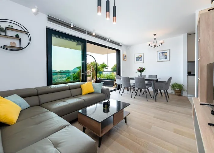 Apartment 58