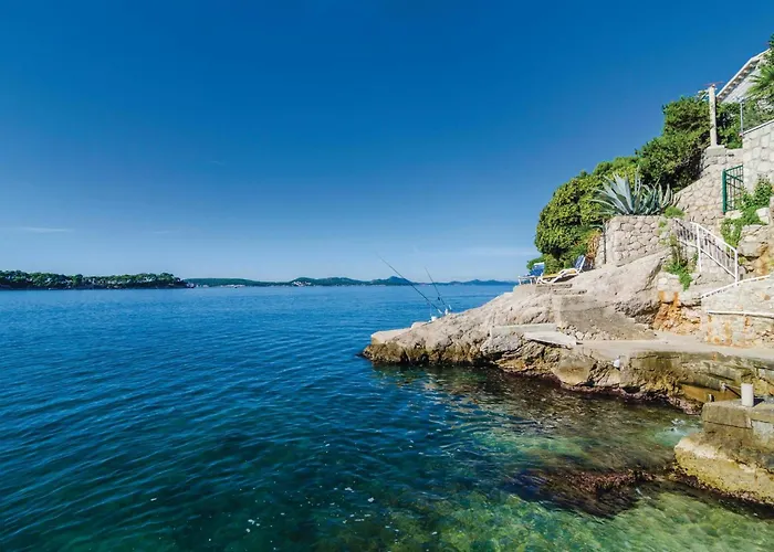 Two-Bedroom Holiday Home In Dubrovnik