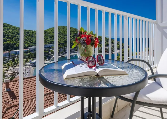 Green Hills Apartment