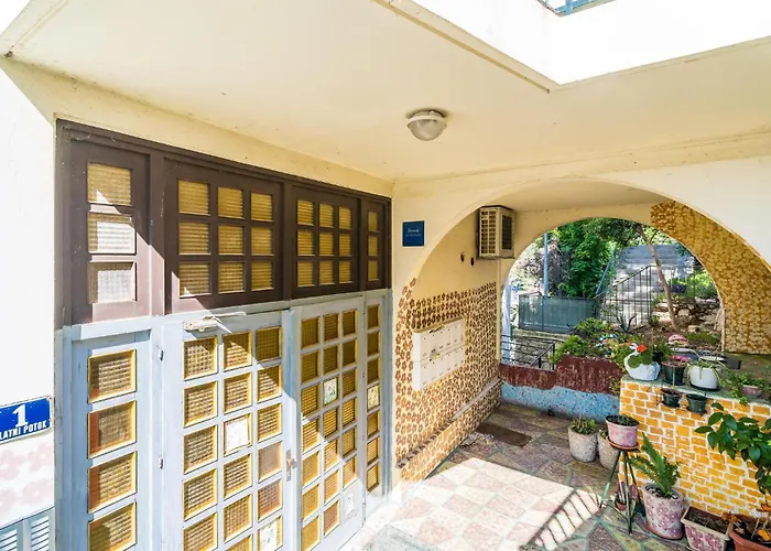 Lovely Apartment In Dubrovnik With Wifi