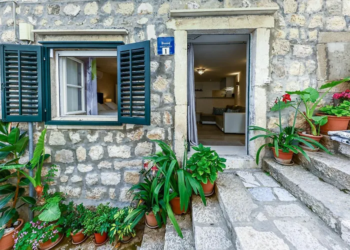 Apartment Brilliant
