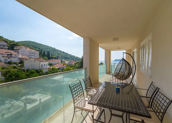 Antonio'S Luxury Suites