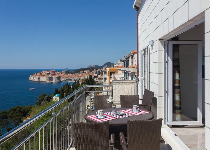 Apartments Villa Ari