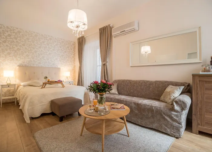 Apartments & Rooms Perla
