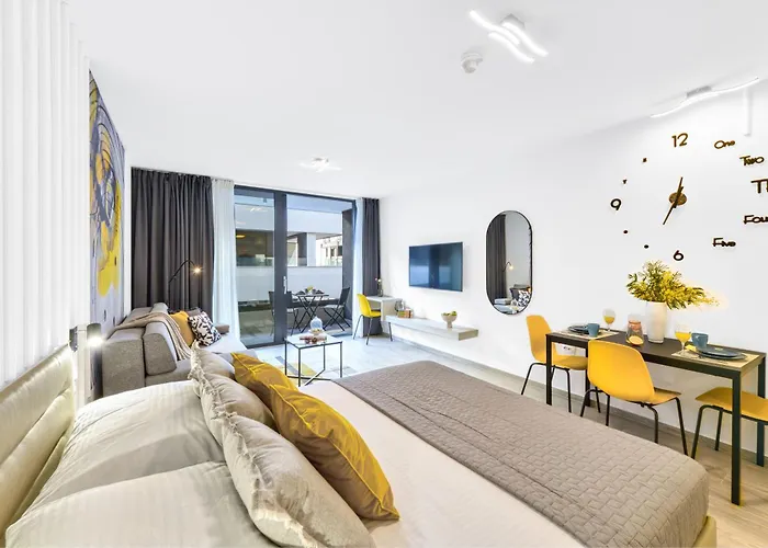 Hica Apartments