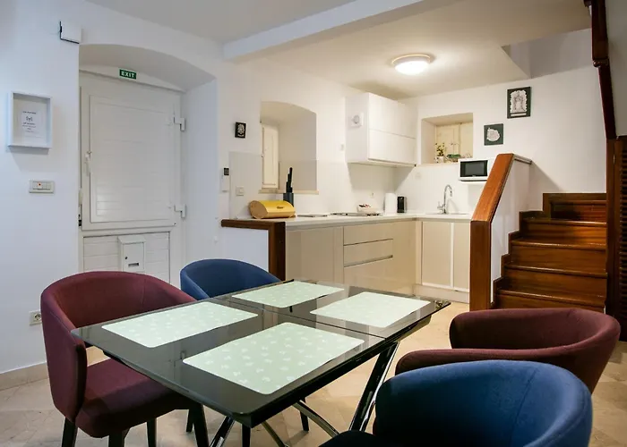 Luan Old Town Apartment By Duhomes