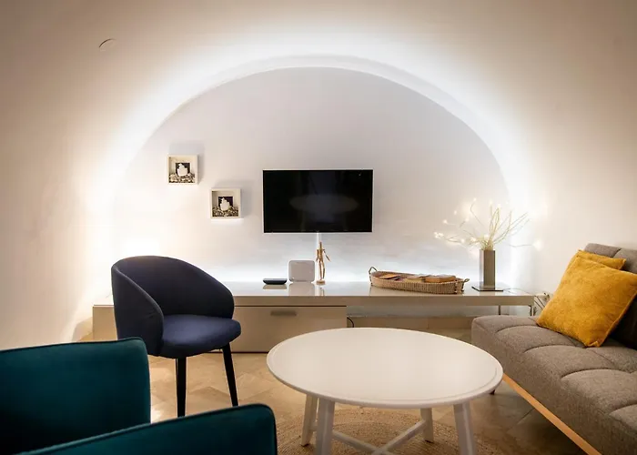 Luan Old Town Apartment By Duhomes