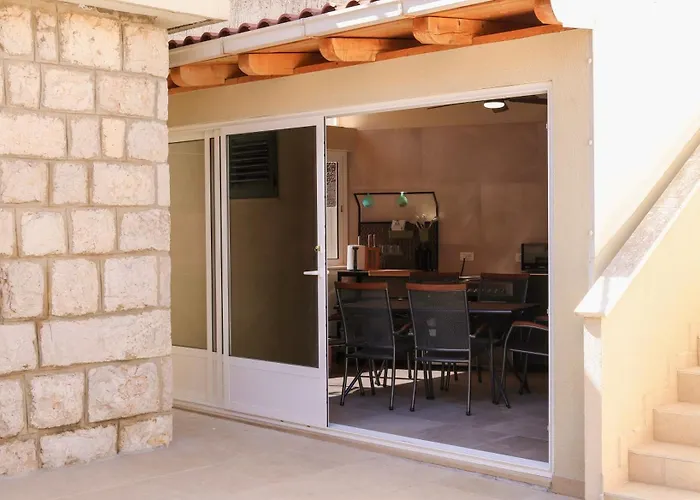 Madonna Guest House