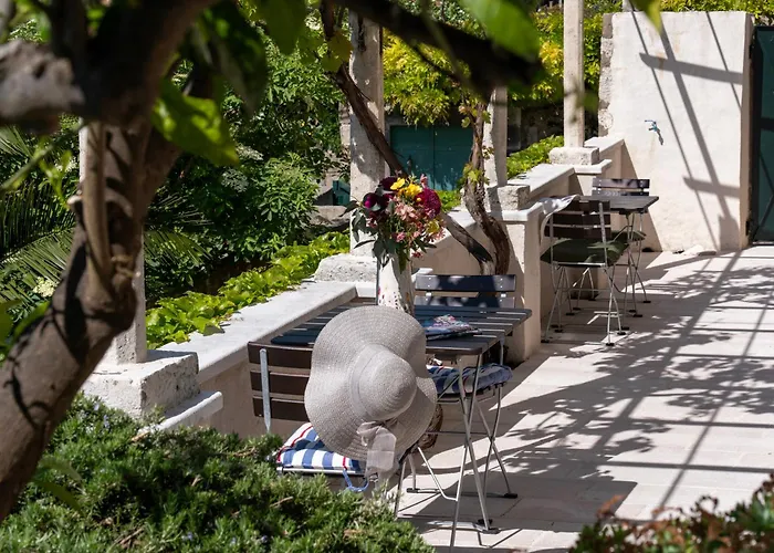 Maro & Baro Apartments, Near Old Town Dubrovnik