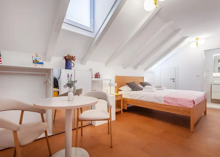Booba Rooms