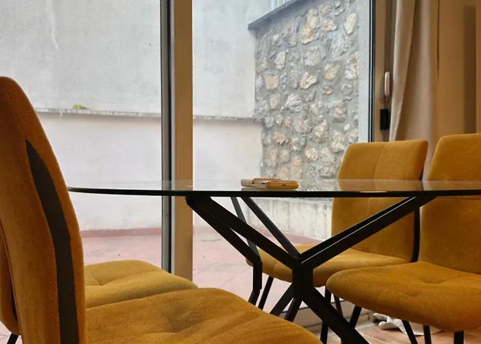Piazza Rooms
